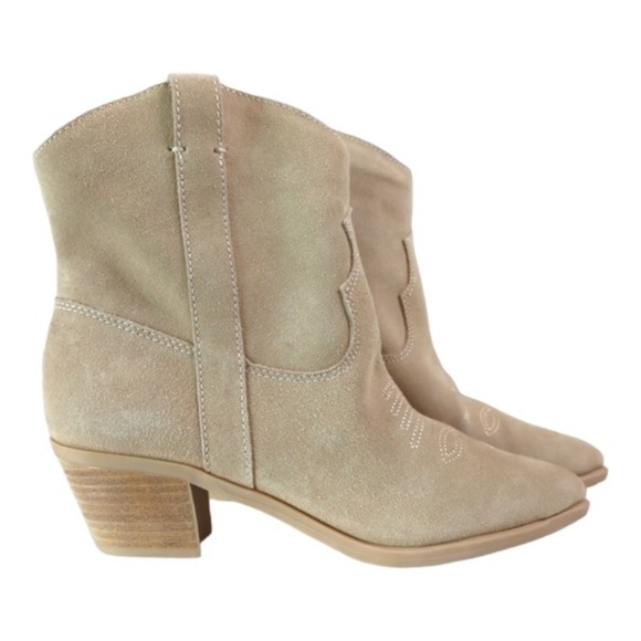 Dolce Vita Solow Western Bootie -Size 8.5 and 9 Dune Suede Color - Picture 11 of 16